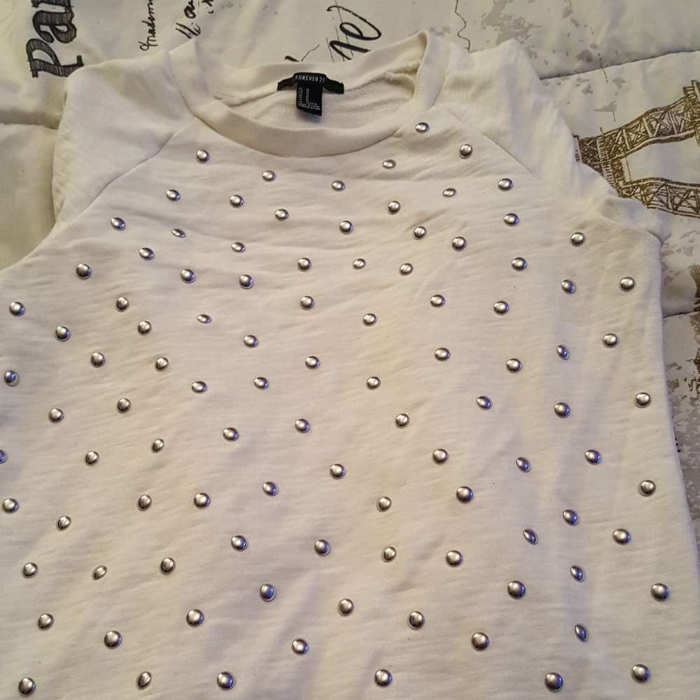 Forever 21 sweatshirt